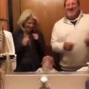 Meet your Posher, Elias